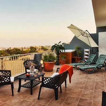 Hill Top Luxury Penthouse At Valley Crest Naxxar * Naxxar