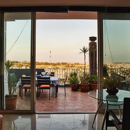 Hill Top Luxury Penthouse At Valley Crest Naxxar Apartment